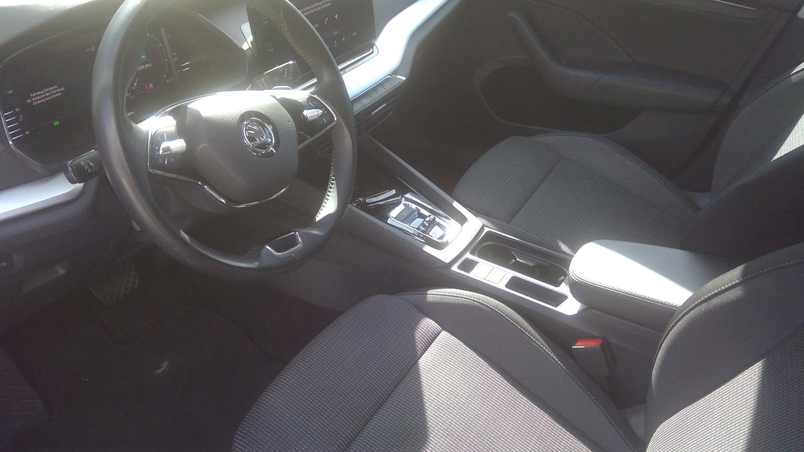 SKODA Octavia Combi 2.0 TDI DSG Ambition 4x4-image-10