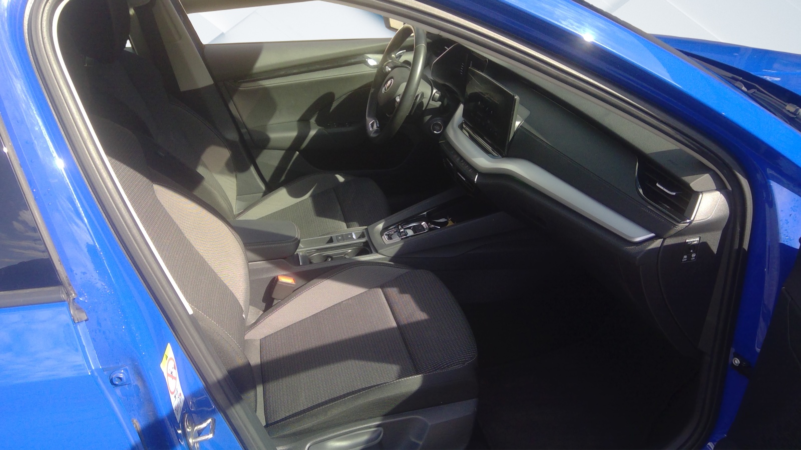 SKODA Octavia Combi 2.0 TDI DSG Ambition 4x4-image-4
