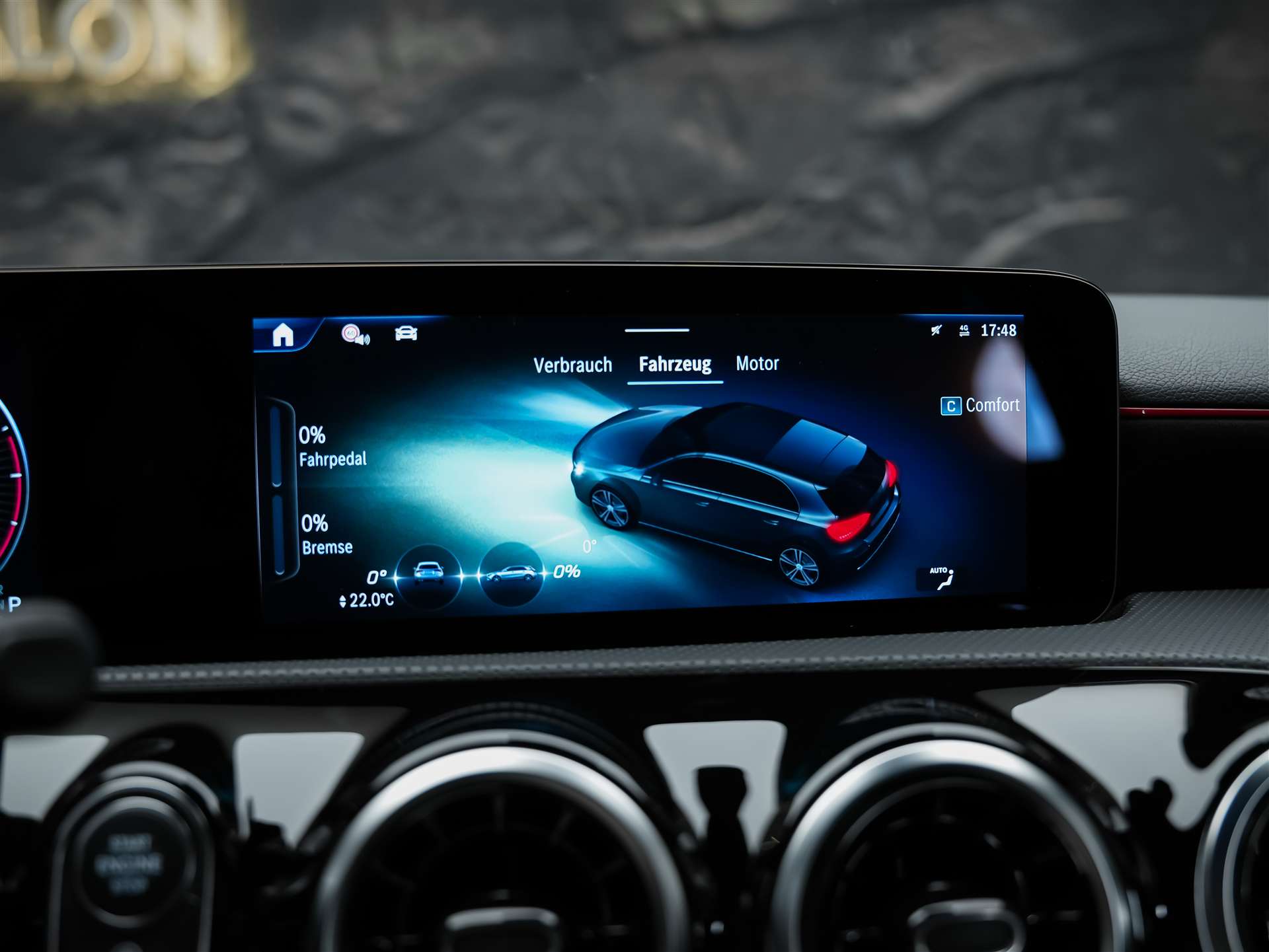 MERCEDES-BENZ A 200 AMG Line d 8G-DCT *Facelift*Werksgarantie*Multibeam LED-image-29