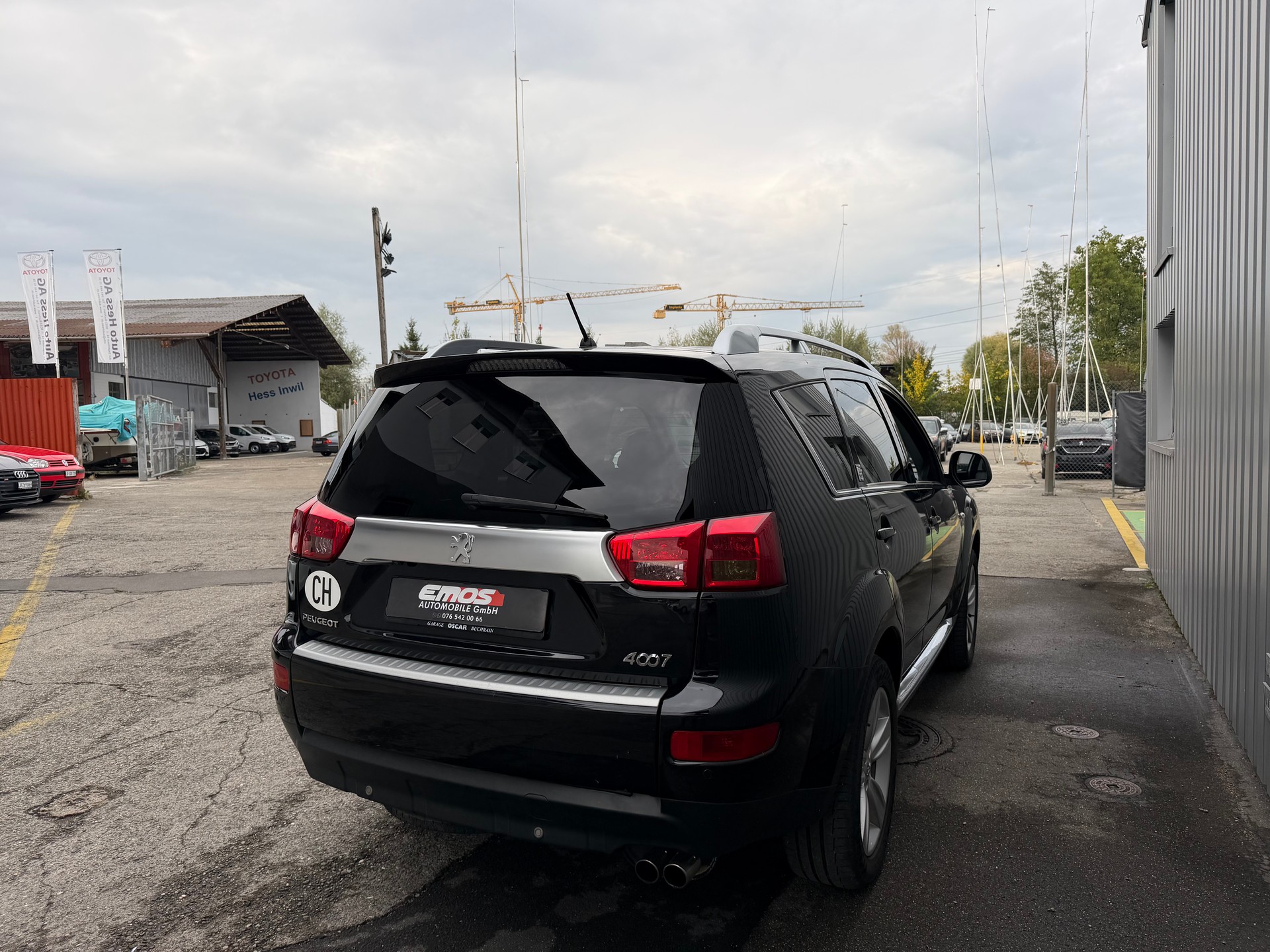 PEUGEOT 4007 2.2 HDi Lion Edition DCS6-image-6