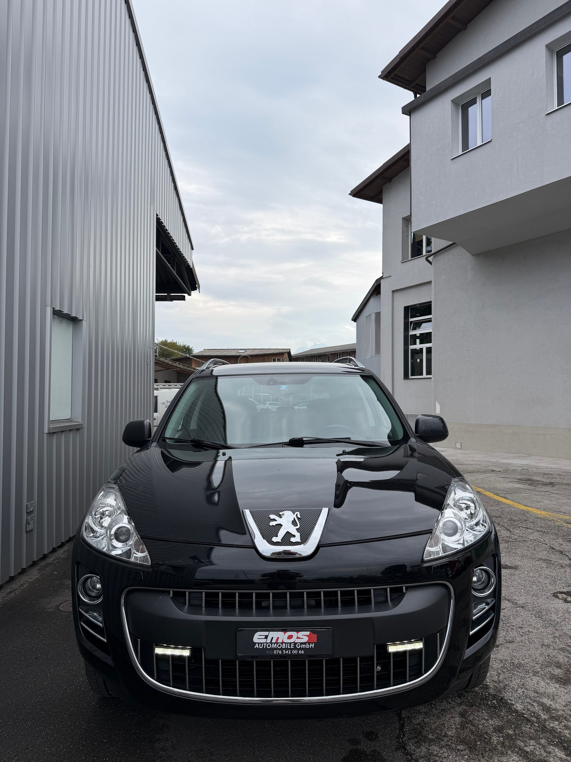 PEUGEOT 4007 2.2 HDi Lion Edition DCS6-image-1