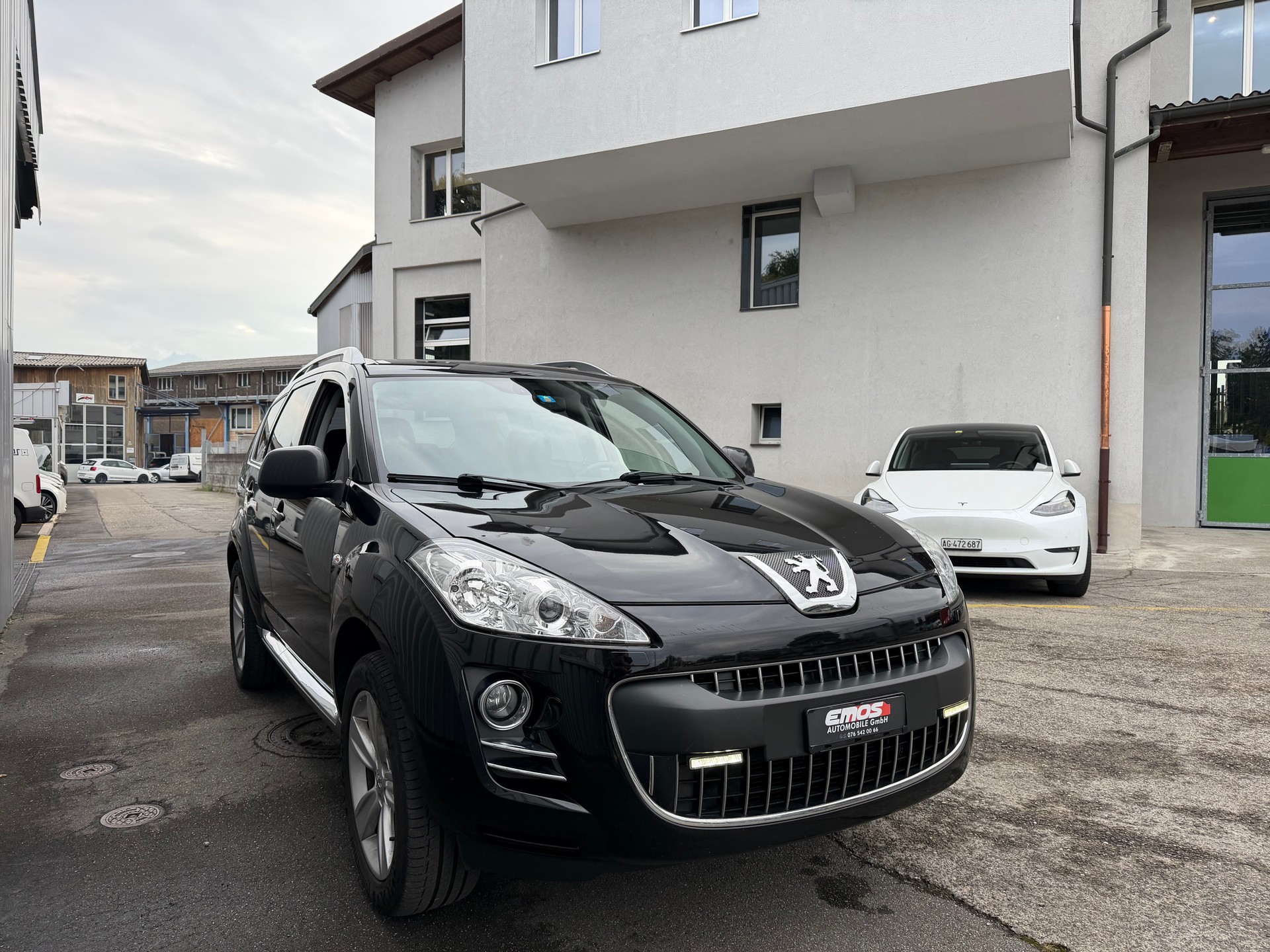 PEUGEOT 4007 2.2 HDi Lion Edition DCS6-image-2