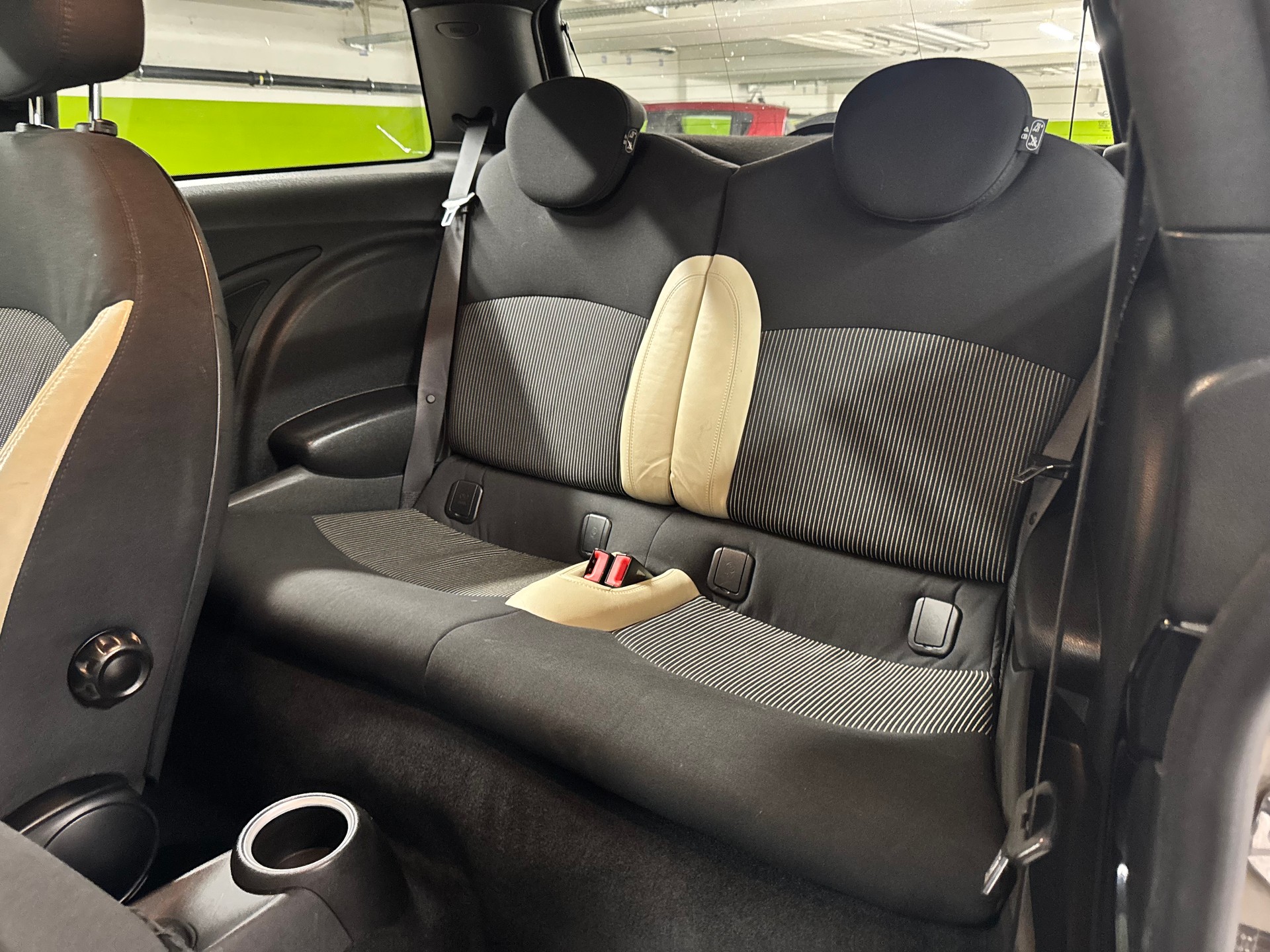 MINI Cooper-image-9