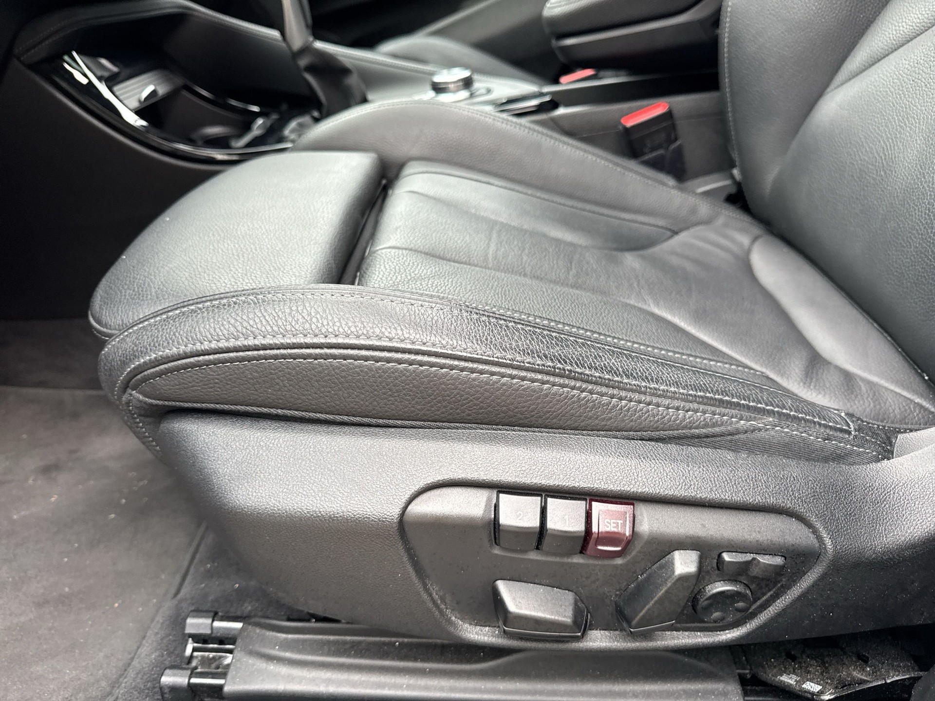 BMW X2 xDrive 25e M Sport Steptronic-image-17