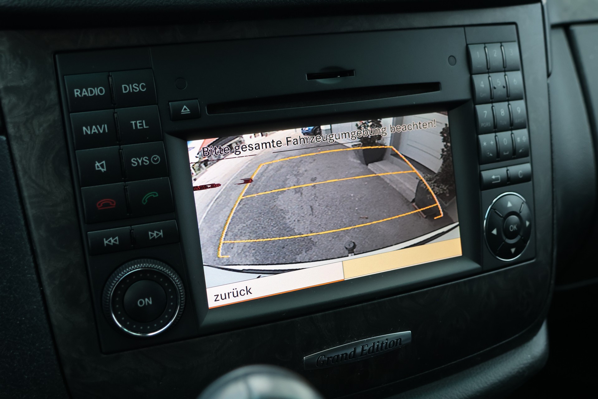 MERCEDES-BENZ Viano 3.0 CDI Blue Eff. Grand Ed. Avantgarde A (CH) + 2.5T AHK-image-26