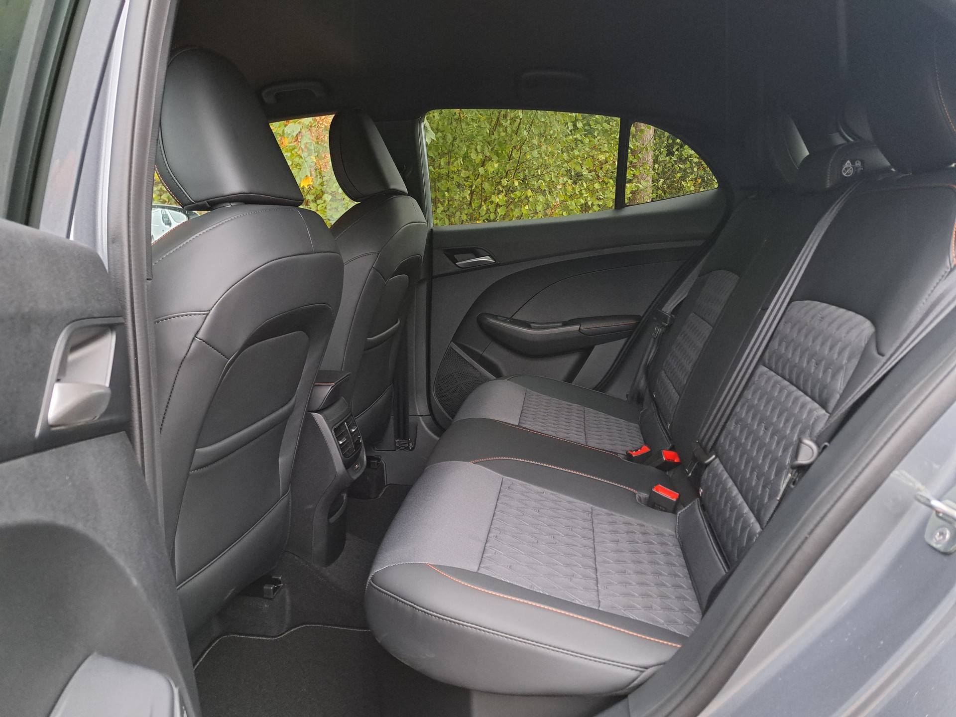 MG 3 1.5 Hybrid Luxury Aut.-image-11