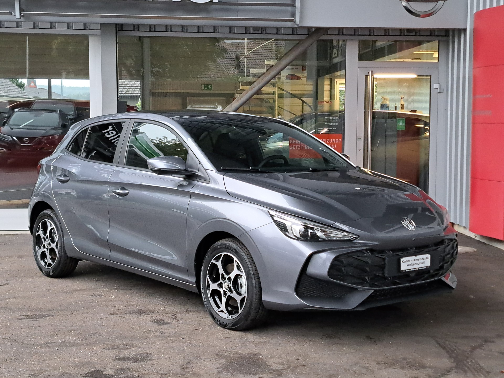 MG 3 1.5 Hybrid Luxury Aut.-image-2