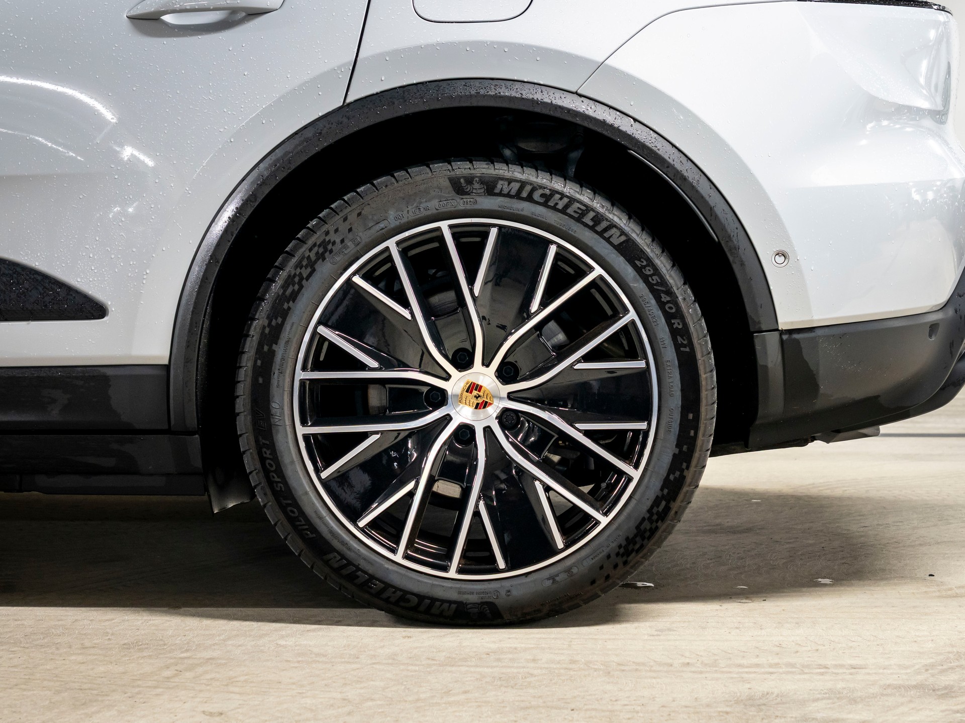 PORSCHE Macan 4 100kWh-image-8