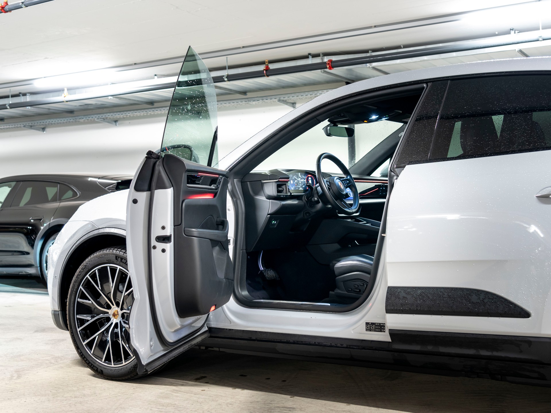 PORSCHE Macan 4 100kWh-image-11
