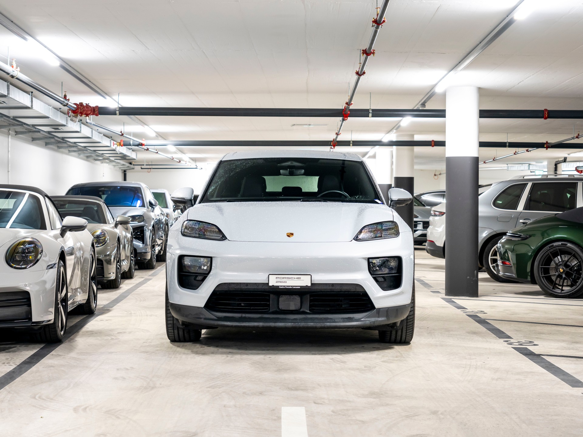 PORSCHE Macan 4 100kWh-image-3