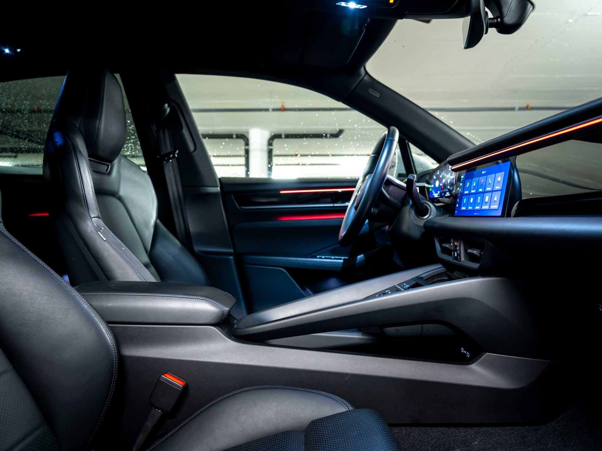 PORSCHE Macan 4 100kWh-image-24