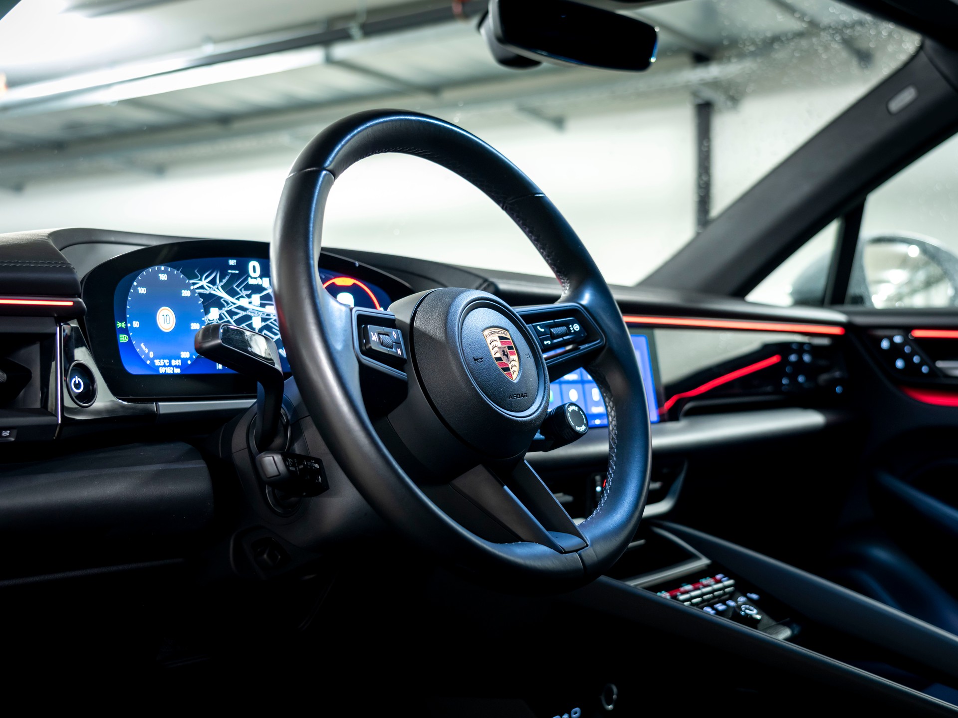 PORSCHE Macan 4 100kWh-image-15