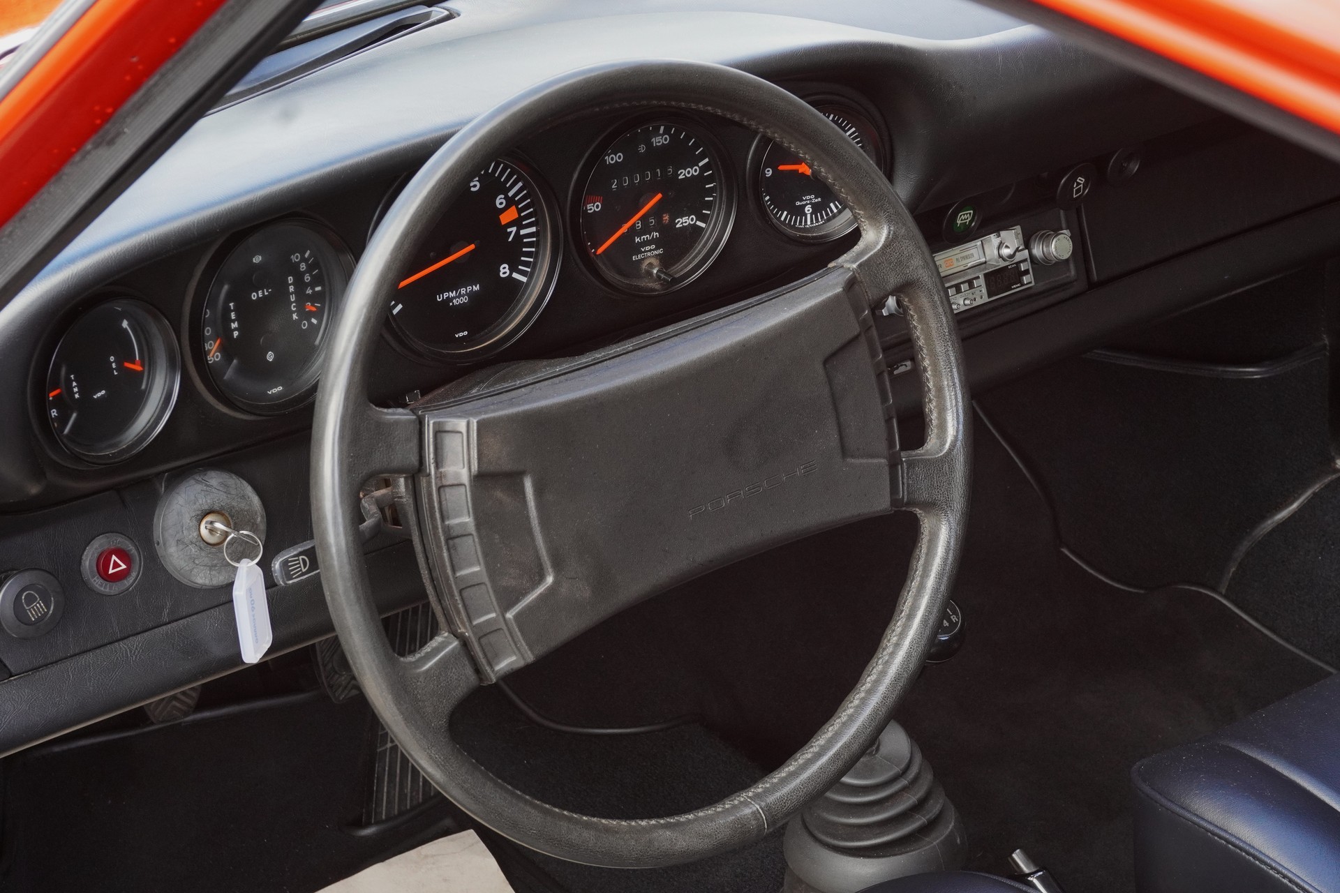 PORSCHE 911-image-10