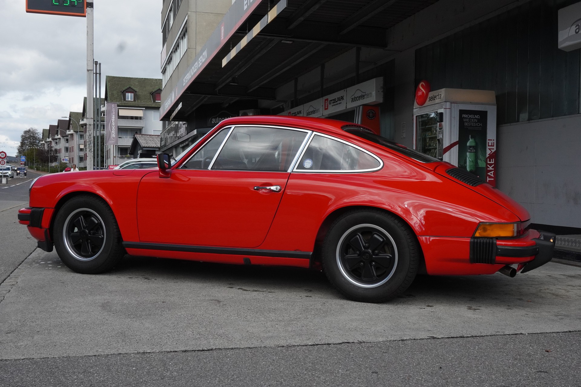 PORSCHE 911-image-7