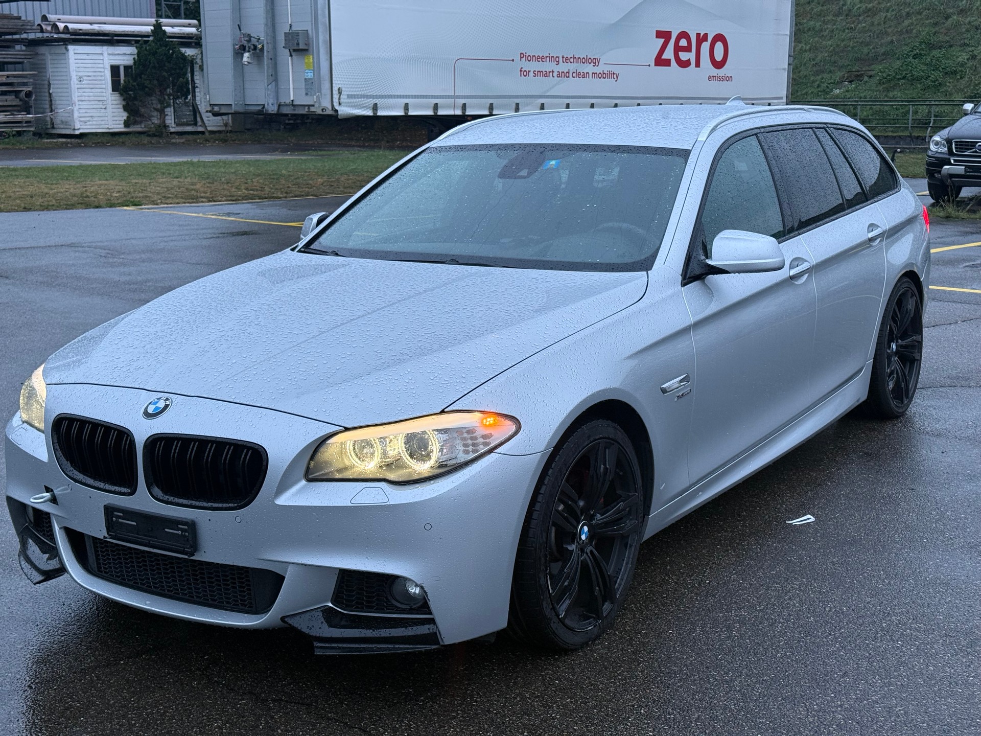 BMW 535d xDrive Touring Steptronic-image-0