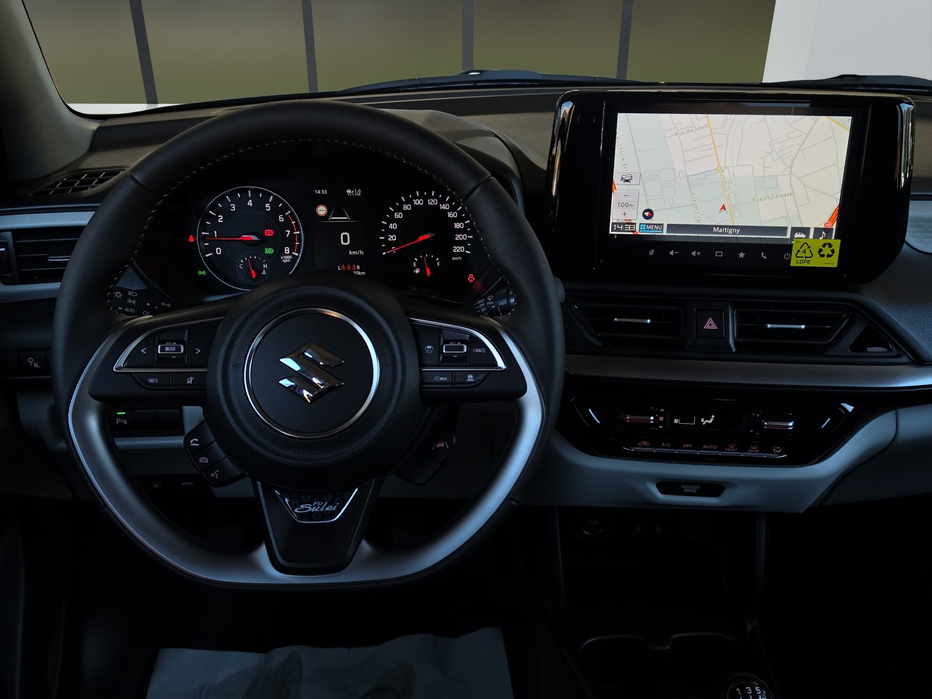 SUZUKI Swift 1.2 Piz Sulai Top Hybrid 4x4-image-9