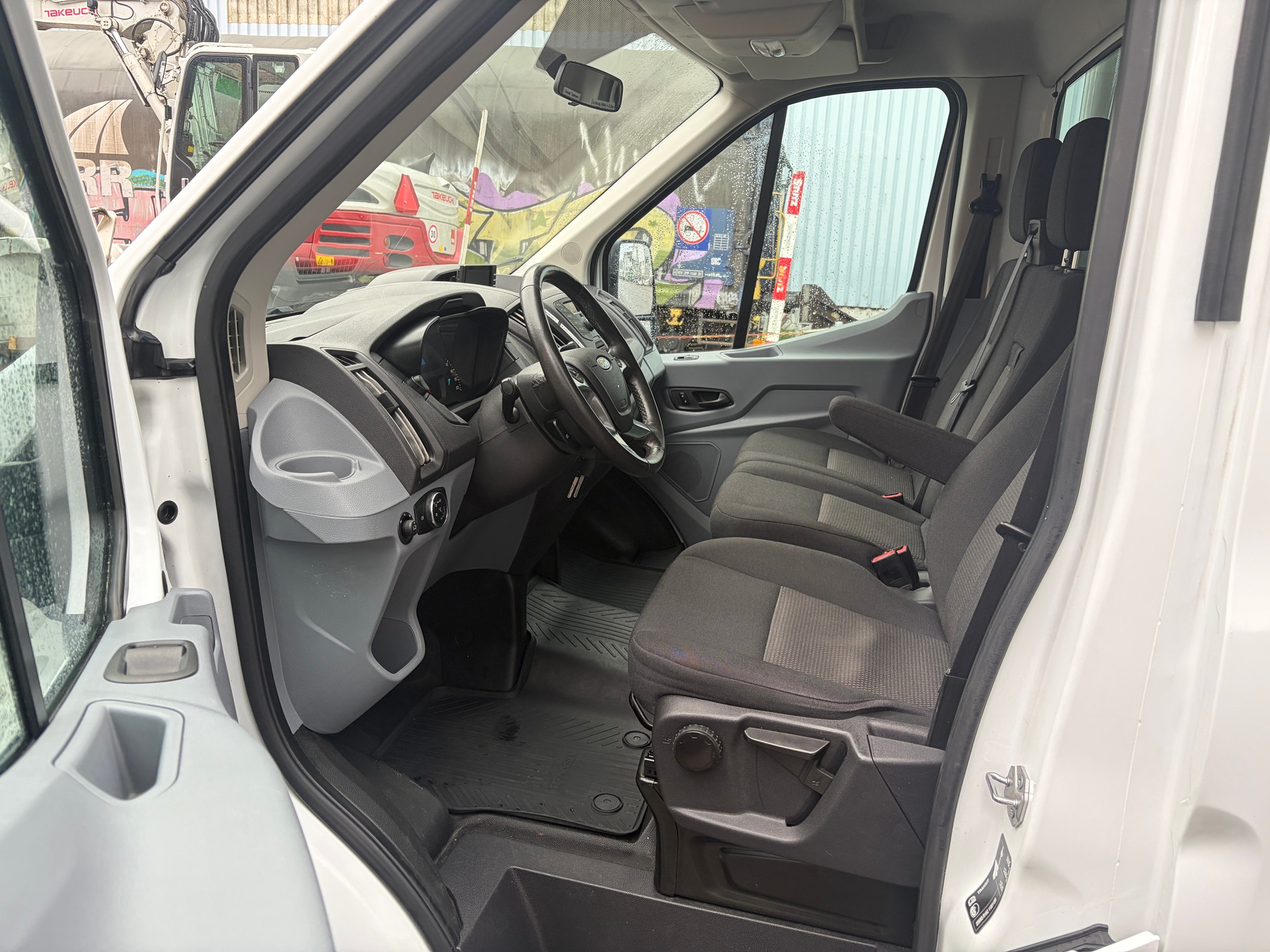FORD Transit 350 L3 2.0 TDCi 130 FWD-image-7