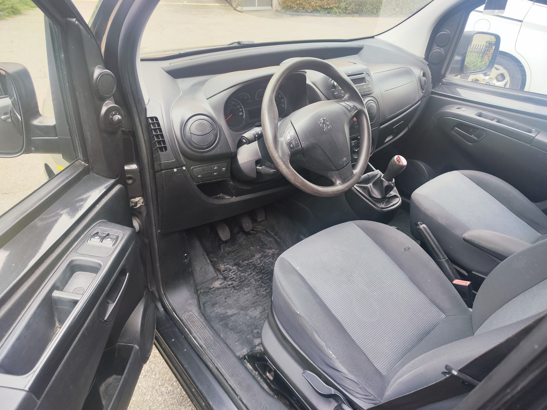PEUGEOT Bipper 1.3 HDi-image-4