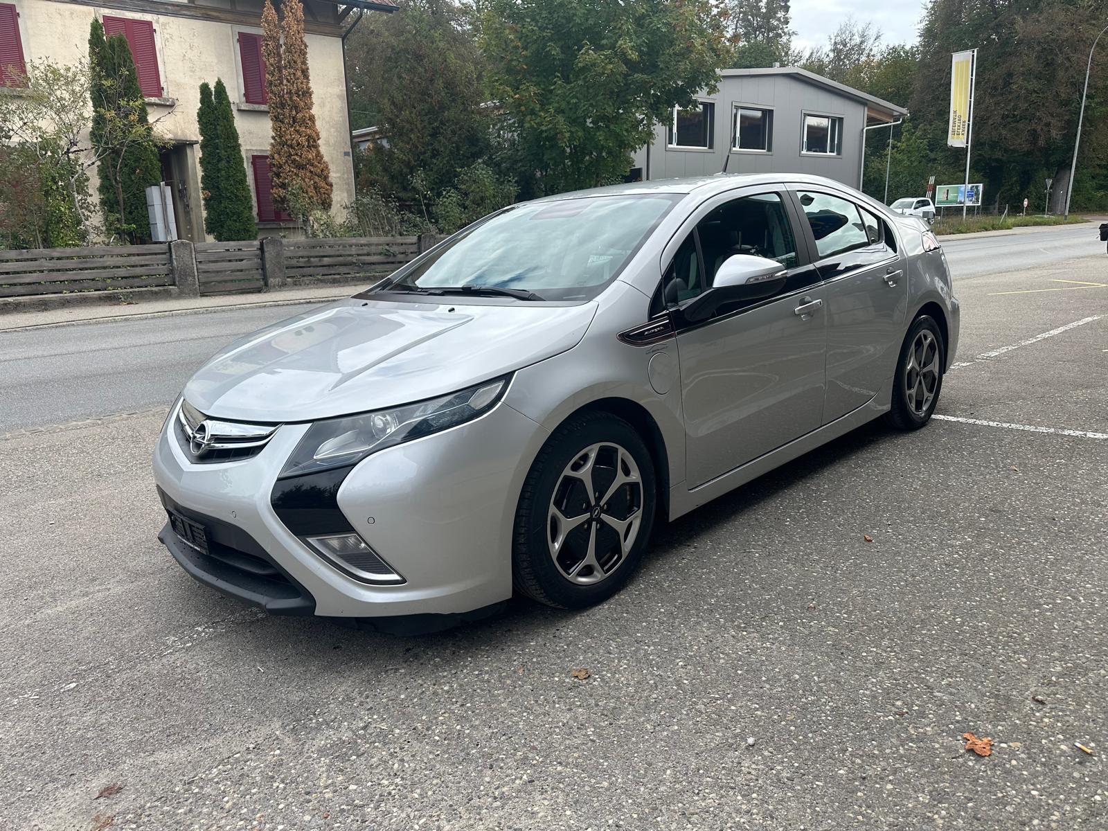 OPEL Ampera E-REV-image-1