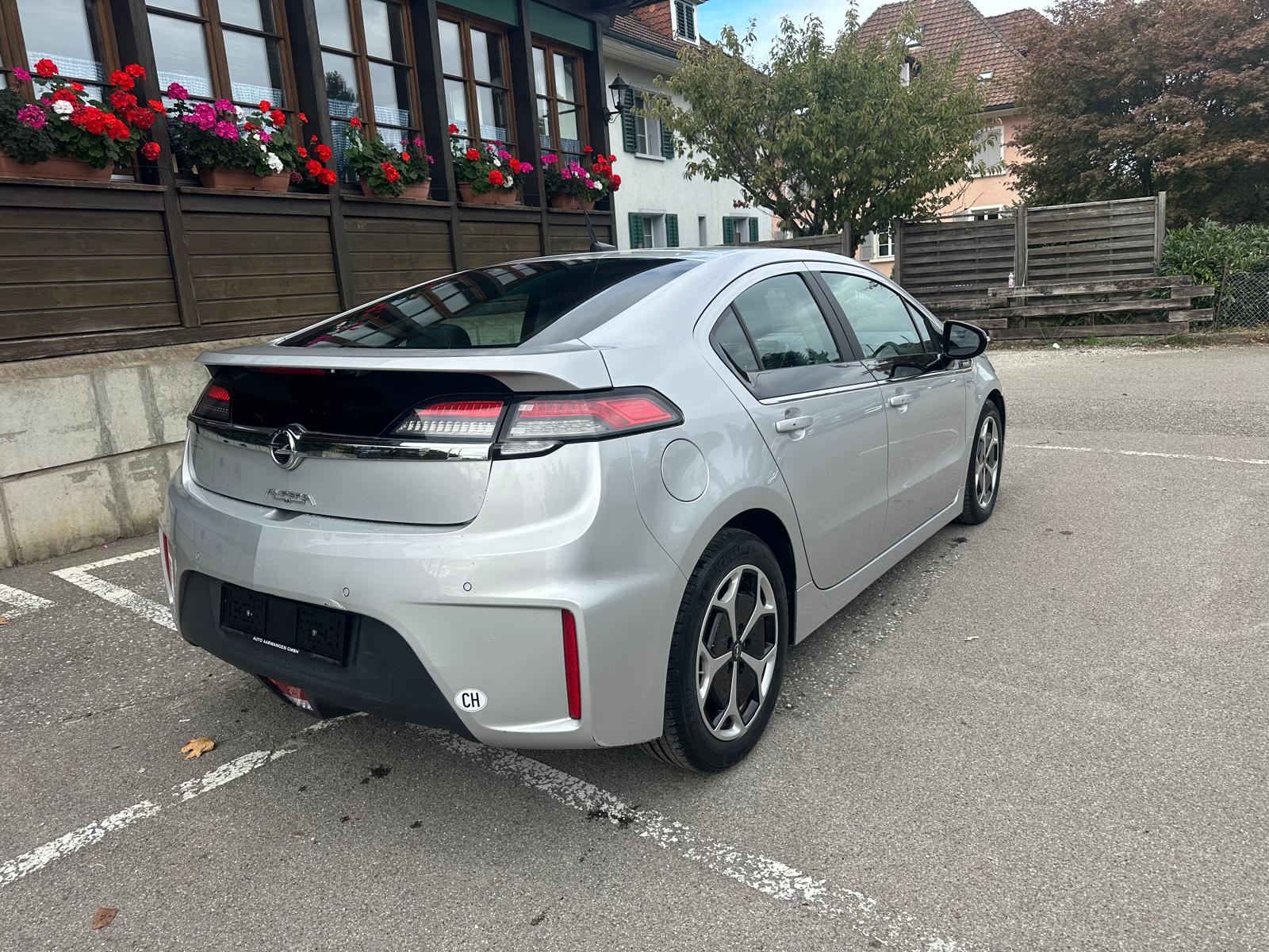 OPEL Ampera E-REV-image-3