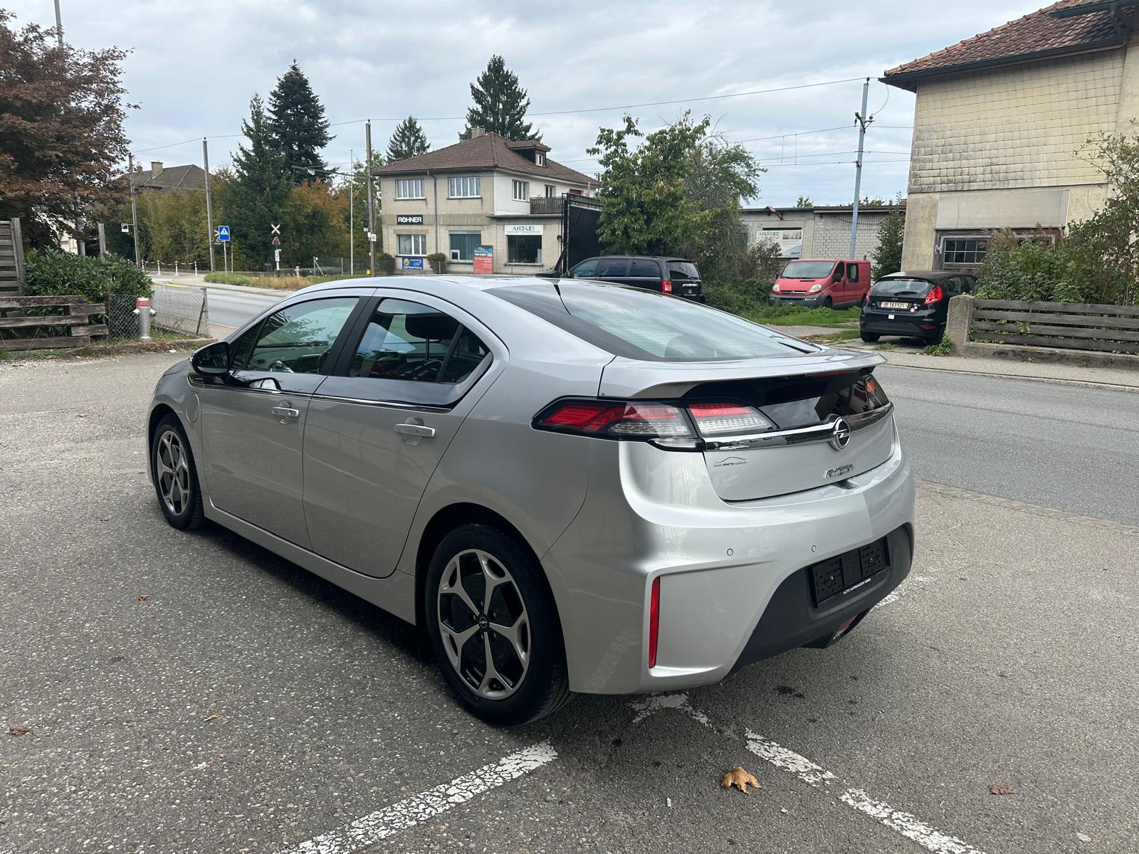 OPEL Ampera E-REV-image-2