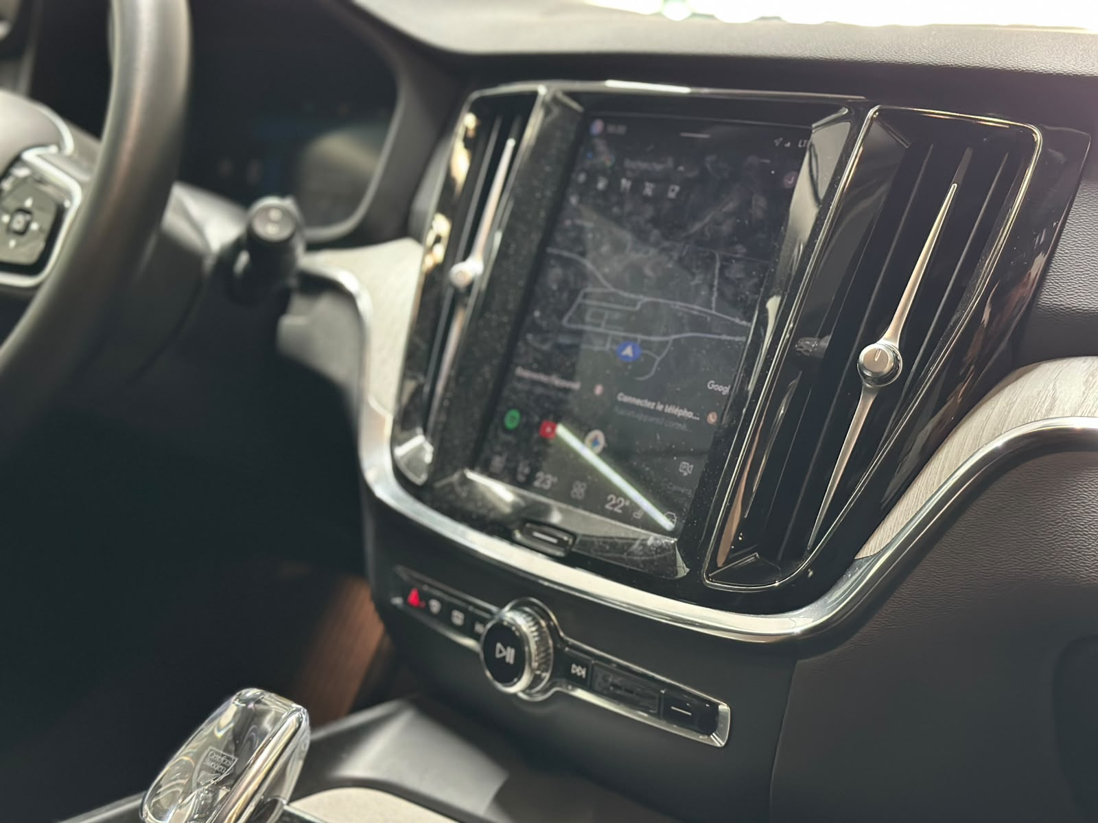 VOLVO V60 B4 Diesel Mild Hybrid Momentum Geartronic-image-13