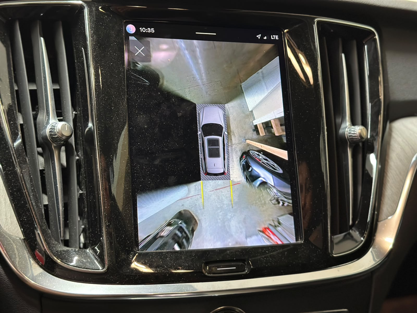 VOLVO V60 B4 Diesel Mild Hybrid Momentum Geartronic-image-10