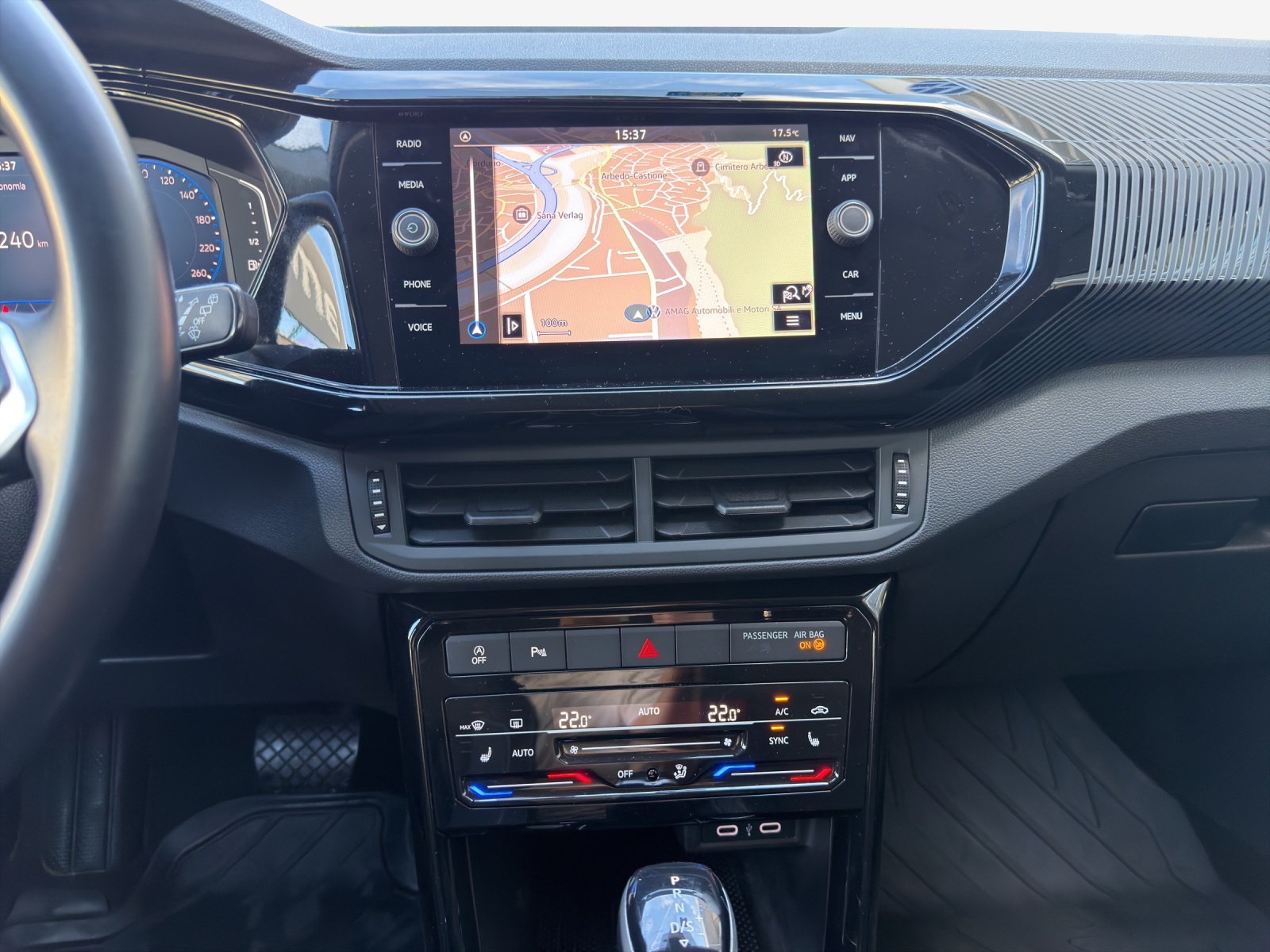 VW T-Cross 1.0 TSI Life Limited DSG-image-10