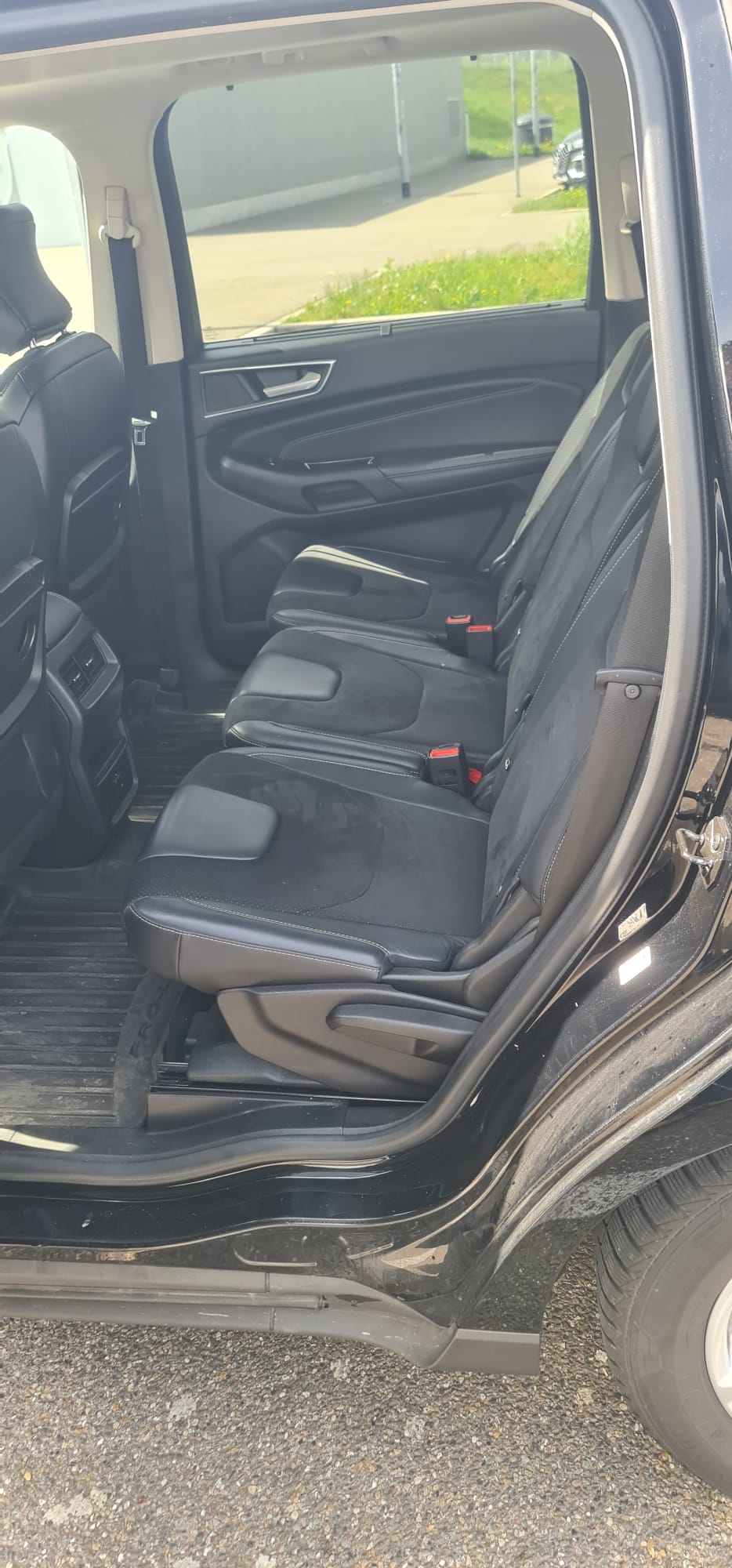 FORD 2.0 TDCi 180 Titanium FPS 4x4 7P-image-3