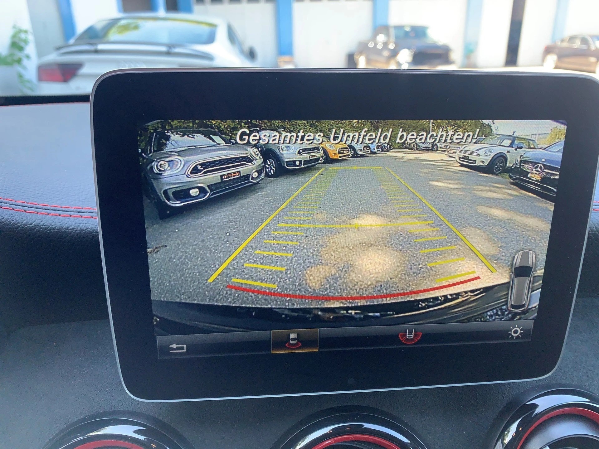 MERCEDES-BENZ CLA Shooting Brake 45 AMG 4Matic Speedshift-image-9