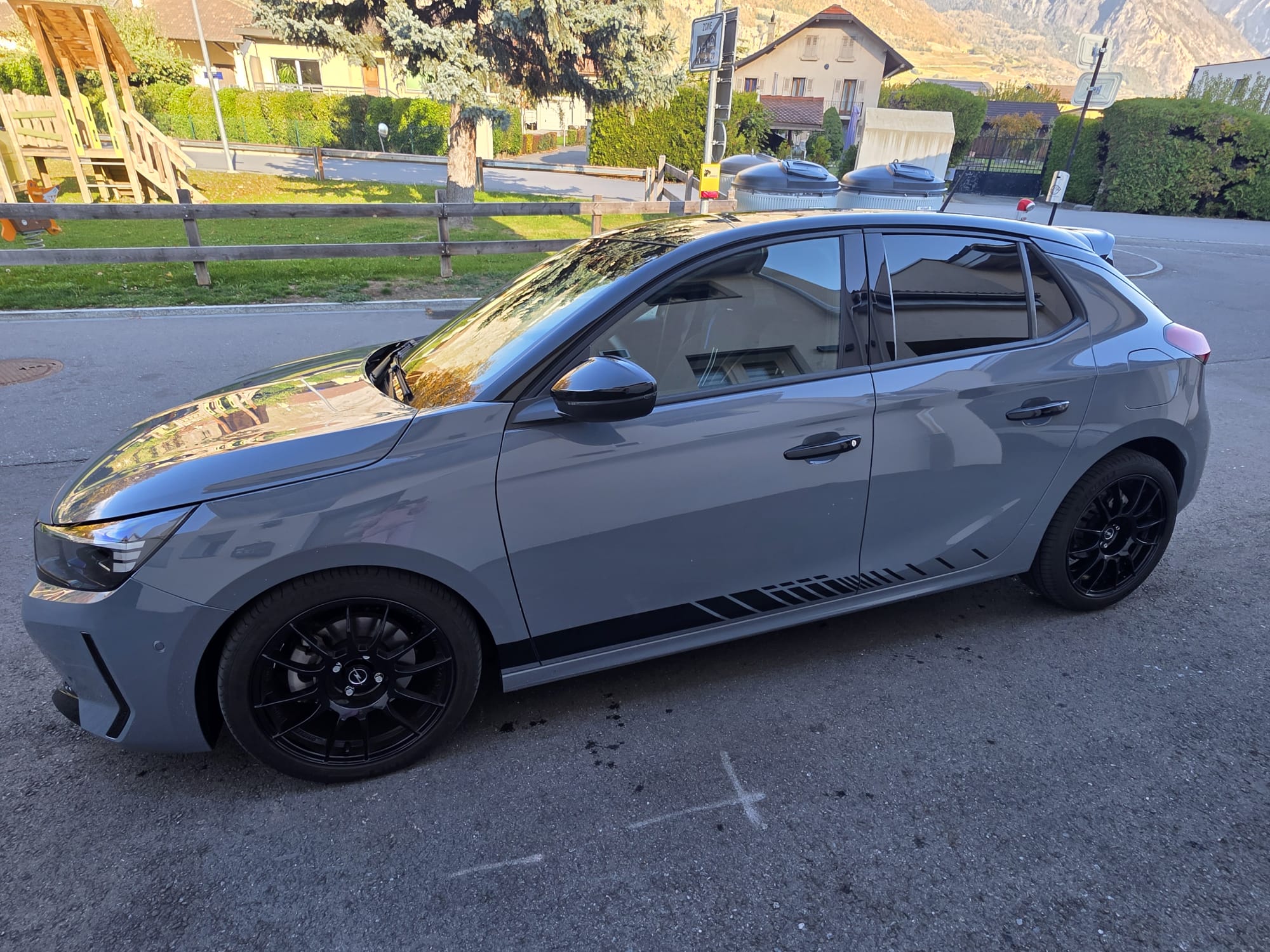 Car photo