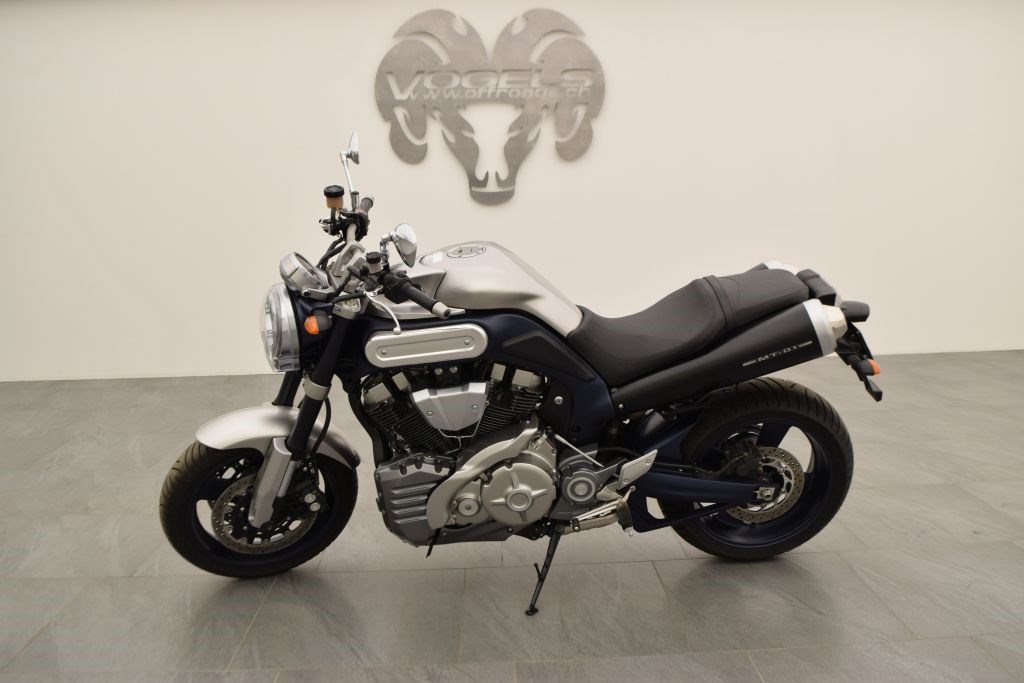 YAMAHA MT-01