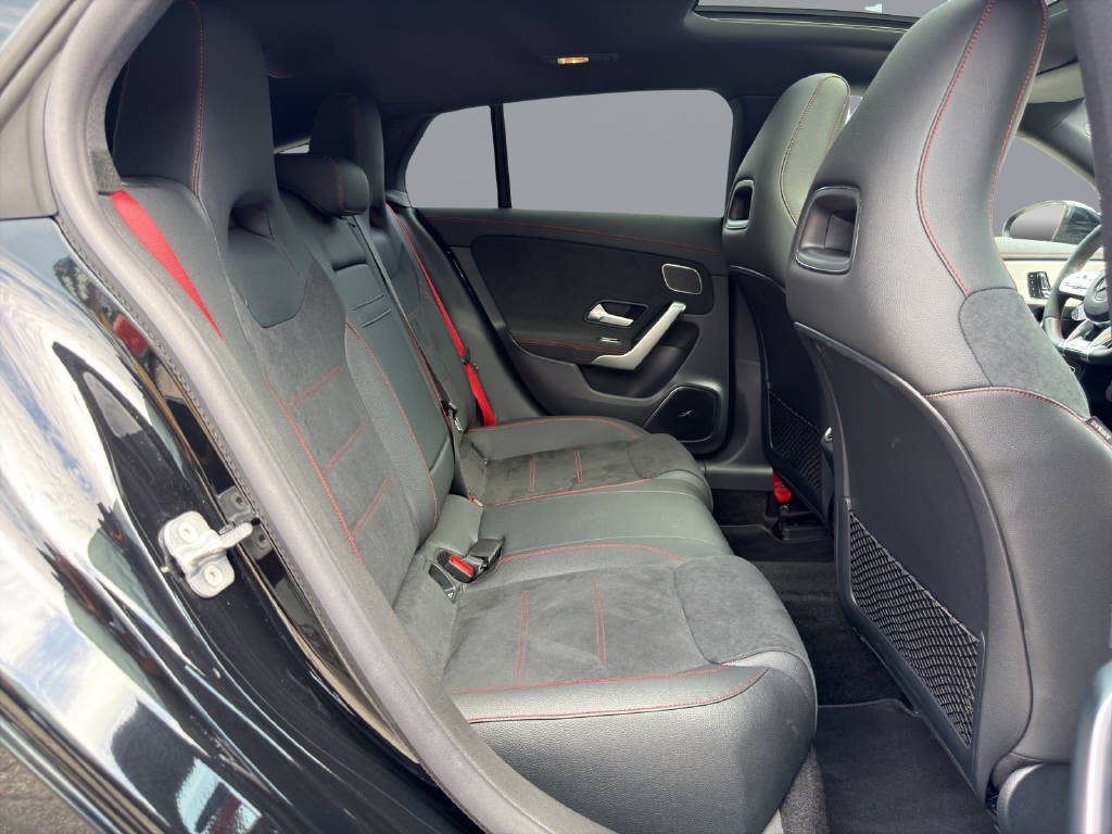 MERCEDES-BENZ CLA 45 S AMG 4m+ Shooting Brake-image-13
