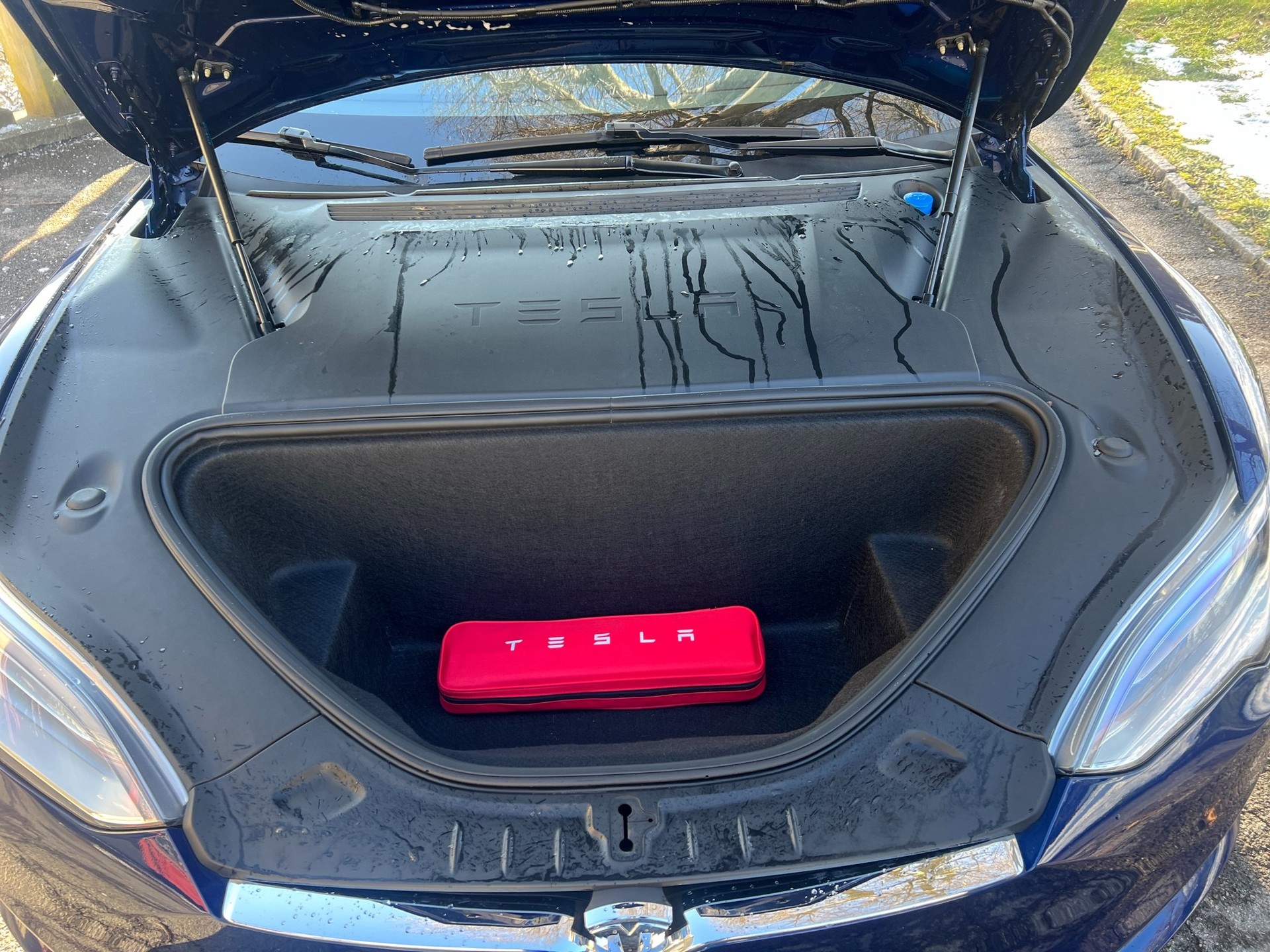 TESLA Model S 75 D-image-13