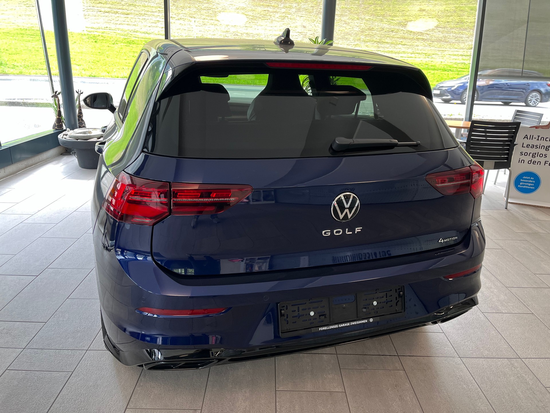 VW Golf 2.0 TSI R-Line DSG 4 Motion-image-2