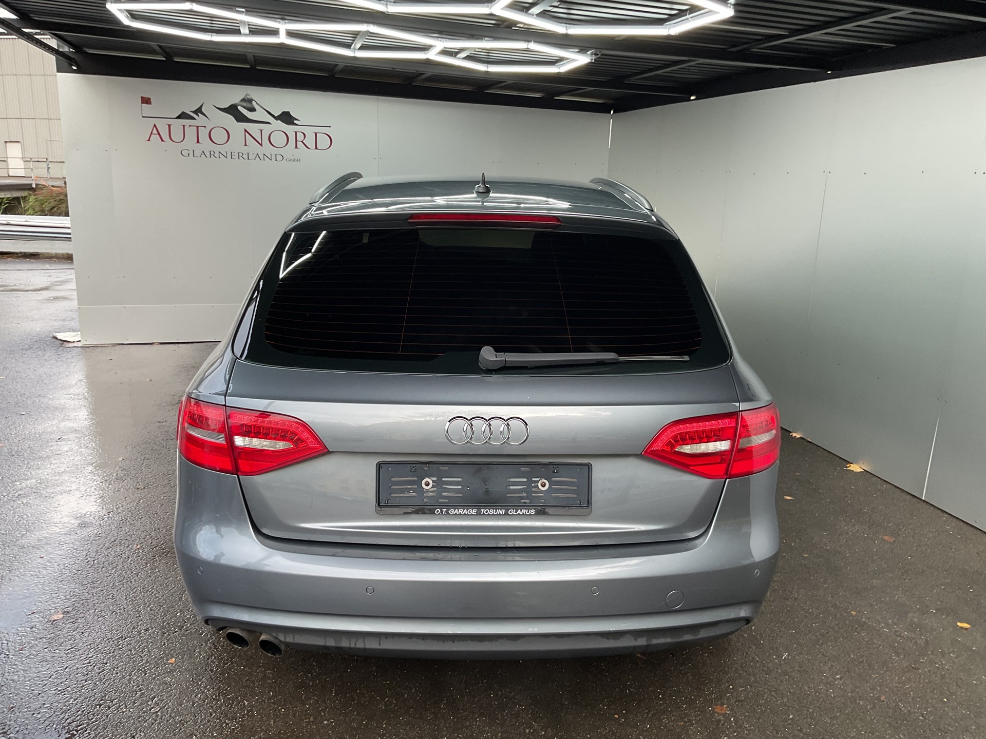 AUDI A4 Avant 2.0 TDI quattro S-tronic-image-4
