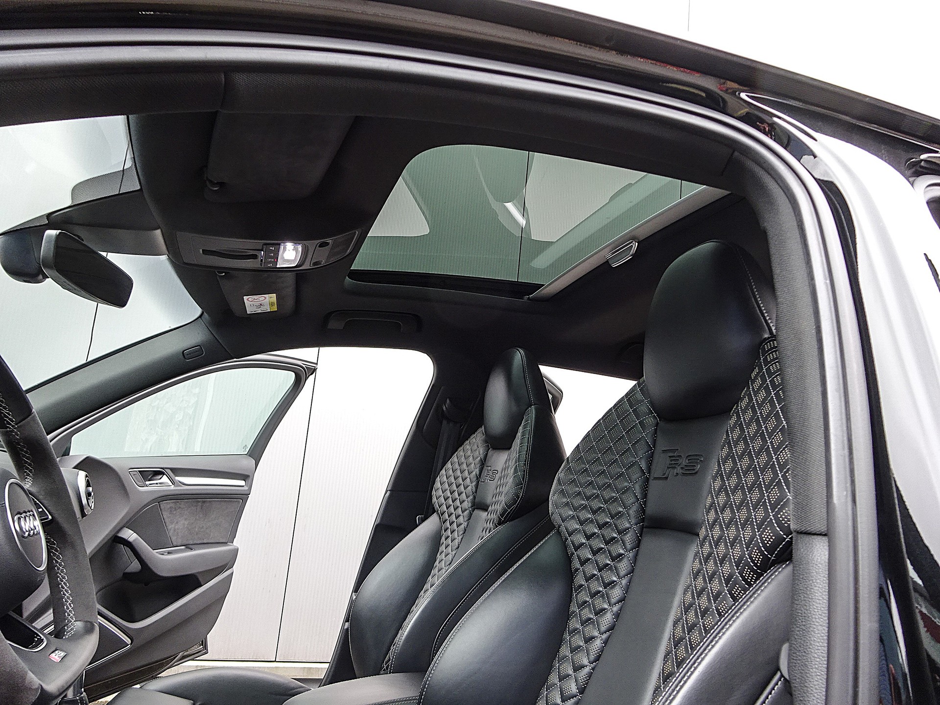 AUDI RS3 Sportback 2.5 TSI quattro S-tronic // CH-Fahrzeug // ABT Motorsport // ohne OPF....-image-12