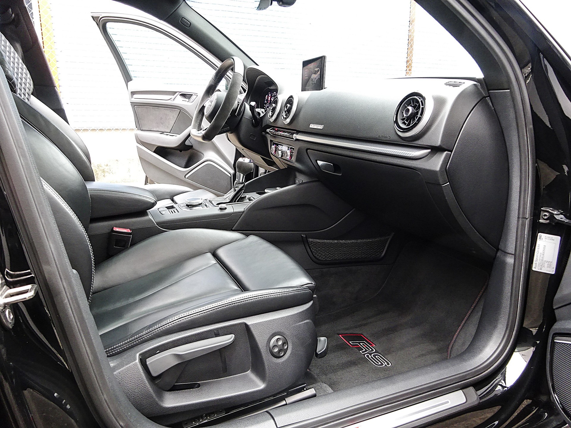 AUDI RS3 Sportback 2.5 TSI quattro S-tronic // CH-Fahrzeug // ABT Motorsport // ohne OPF....-image-11