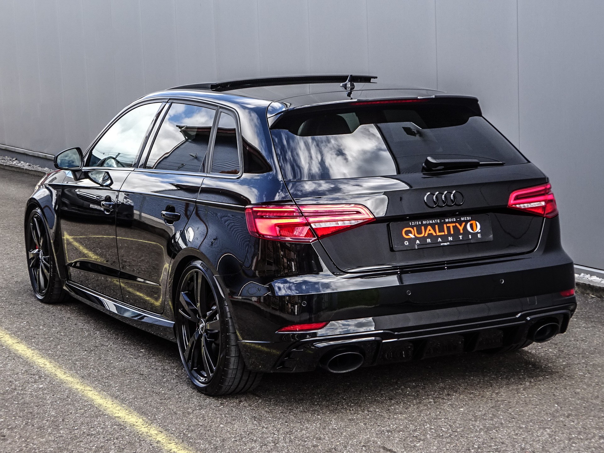 AUDI RS3 Sportback 2.5 TSI quattro S-tronic // CH-Fahrzeug // ABT Motorsport // ohne OPF....-image-2