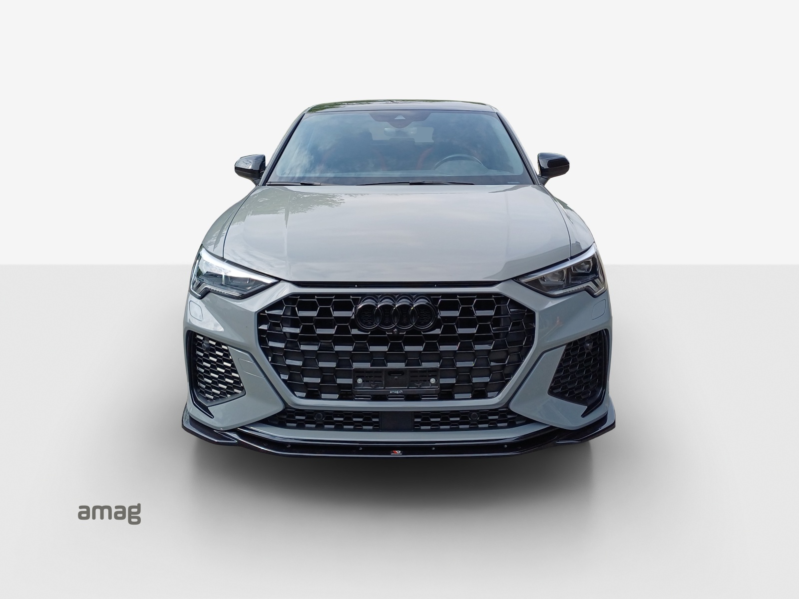 AUDI RS Q3 Sportback quattro S tronic-image-6