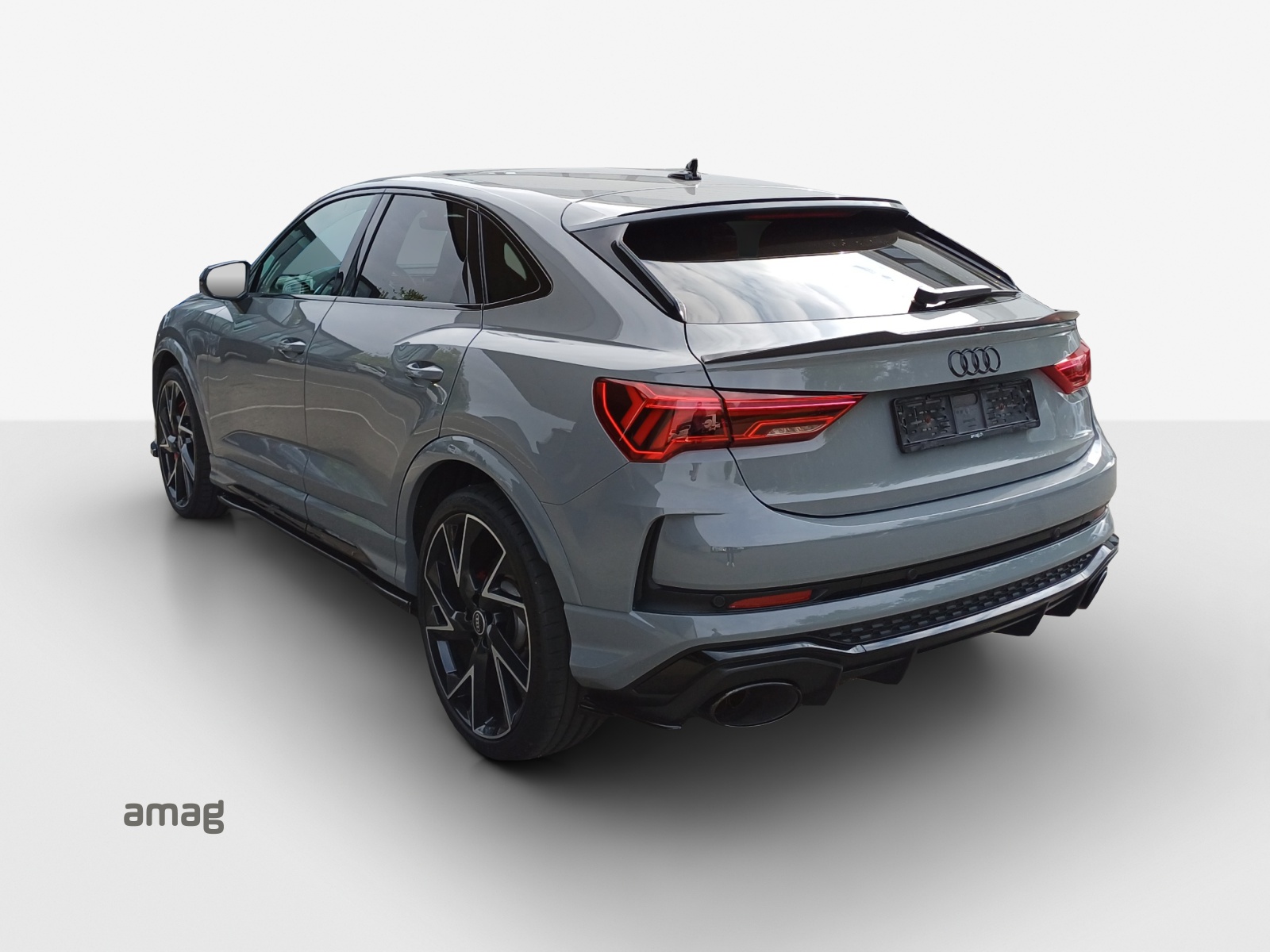 AUDI RS Q3 Sportback quattro S tronic-image-2