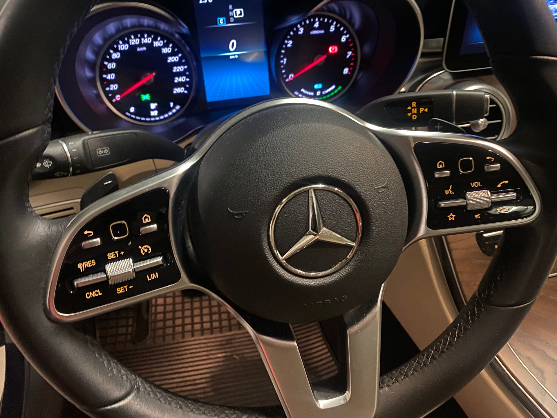 MERCEDES-BENZ C 200 4Matic Avantgarde 9G-Tronic-image-10