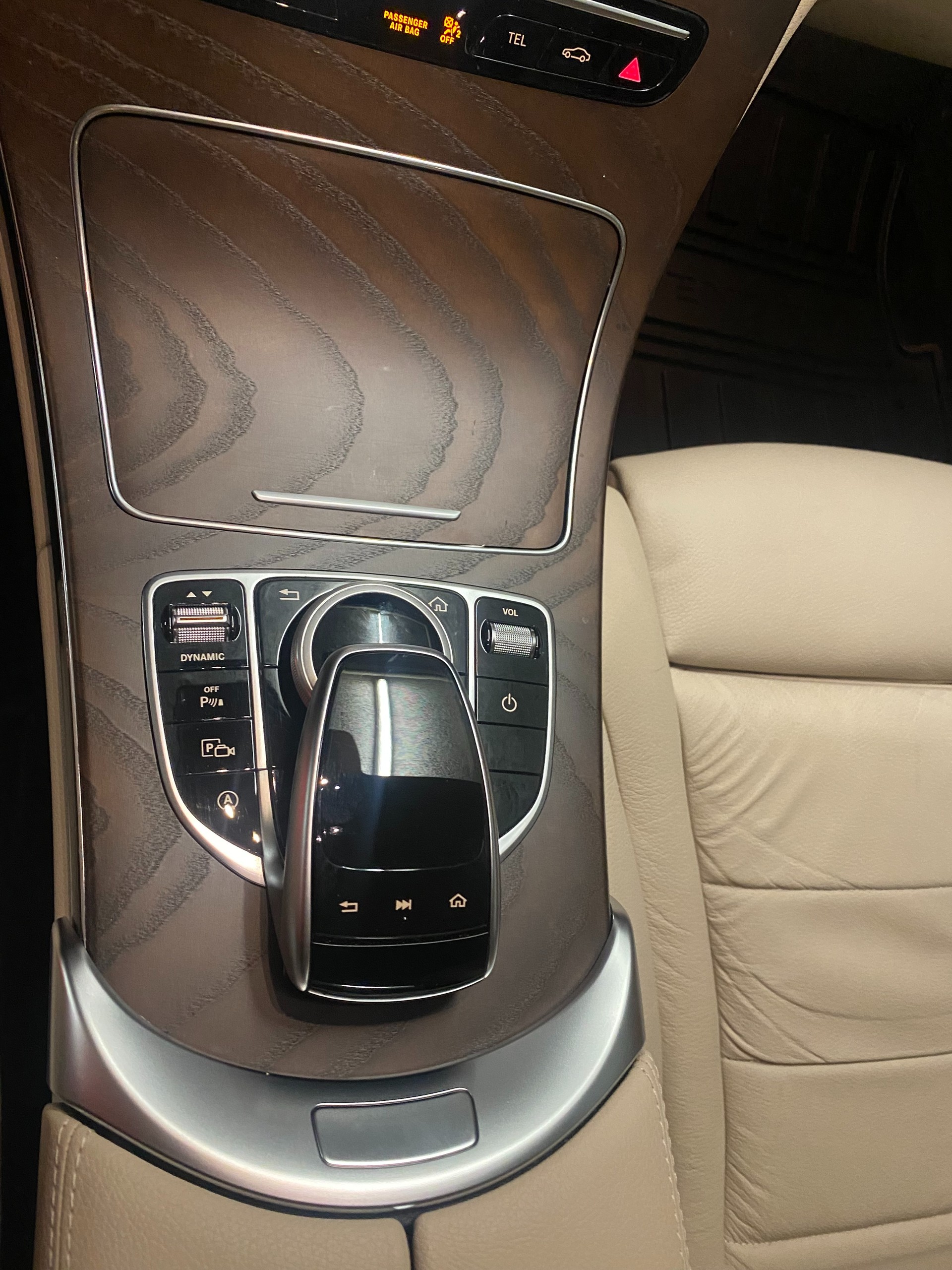 MERCEDES-BENZ C 200 4Matic Avantgarde 9G-Tronic-image-7