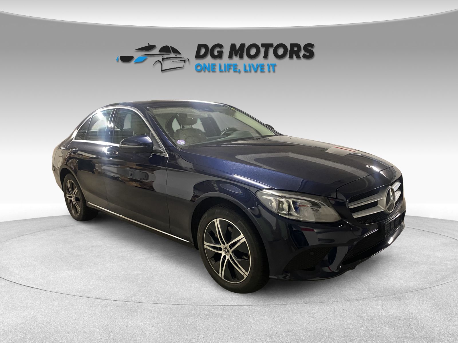 MERCEDES-BENZ C 200 4Matic Avantgarde 9G-Tronic-image-2