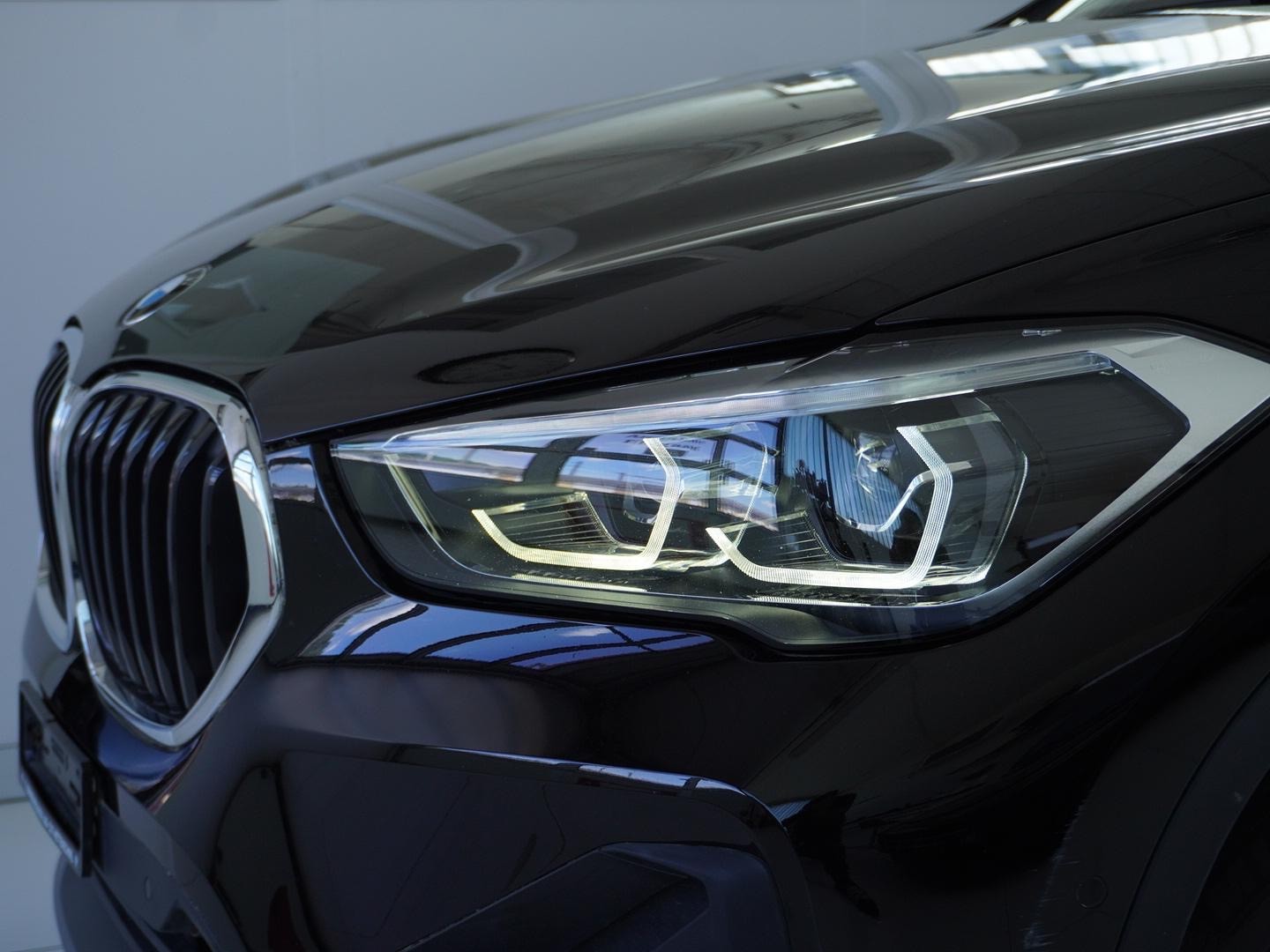 BMW X1 xDrive 18d Essential Edition Steptronic-image-10