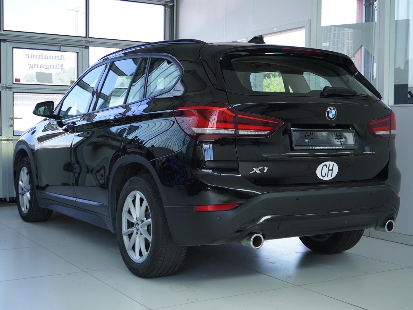 BMW X1 xDrive 18d Essential Edition Steptronic-image-1