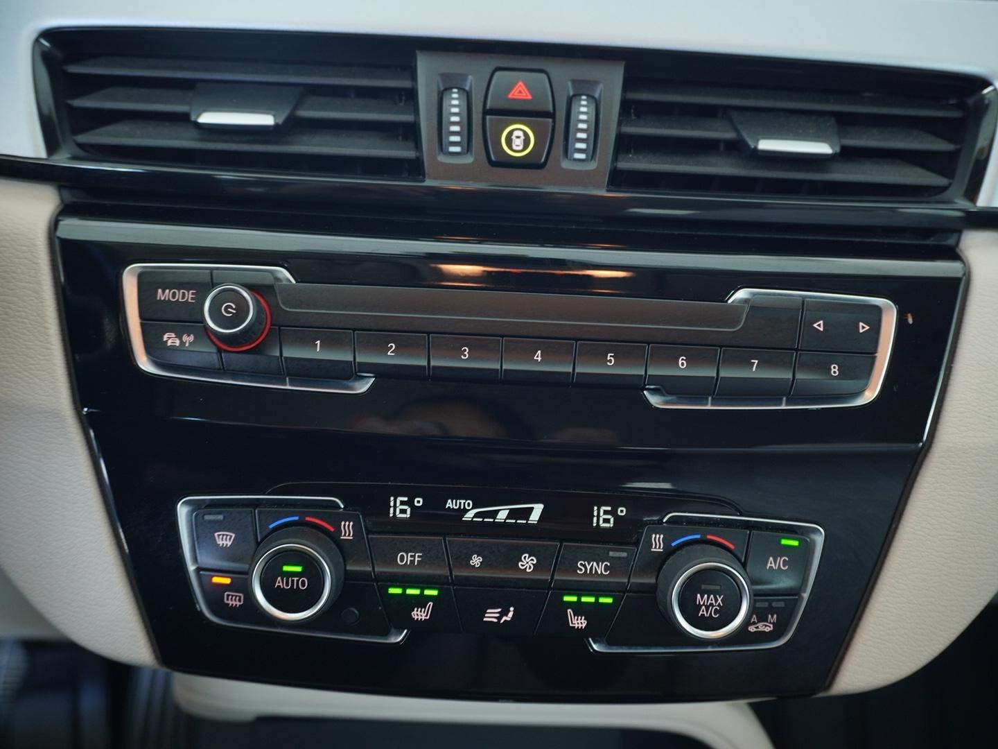 BMW X1 xDrive 18d Essential Edition Steptronic-image-7