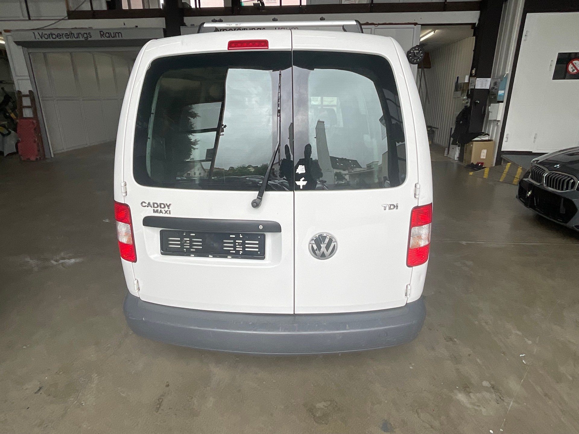 VW Caddy Maxi 1.9TDI-image-4