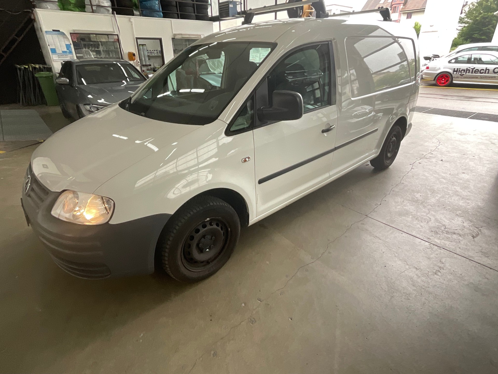 VW Caddy Maxi 1.9TDI-image-1