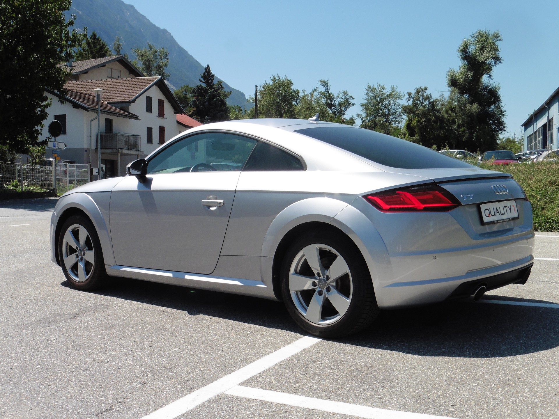 AUDI TT Coupé 2.0 TFSI quattro S-tronic-image-4